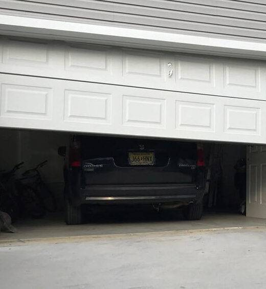 What -s -he-most-common-problem-with-garage-doors